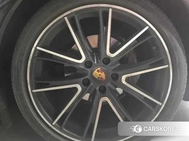 Porsche Panamera (971) id 3125895 из Кореи 8