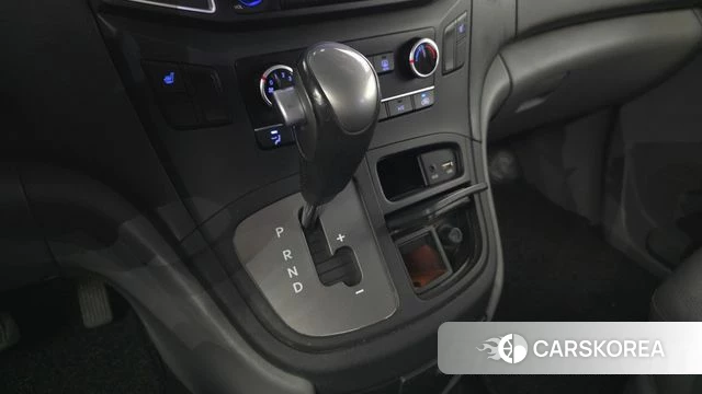 Hyundai The New Grand Starex id 4708417 из Кореи 29