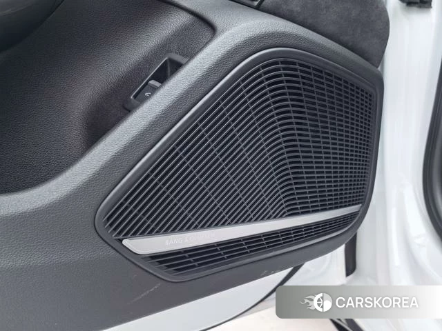 Audi A4L id 4333618 из Китая 14