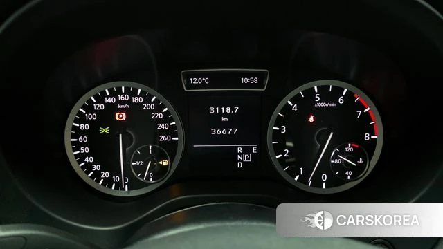 Infiniti Q30 id 3893763 из Кореи 18