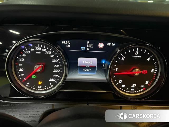Mercedes-Benz E-Class W213 id 4514562 из Кореи 18