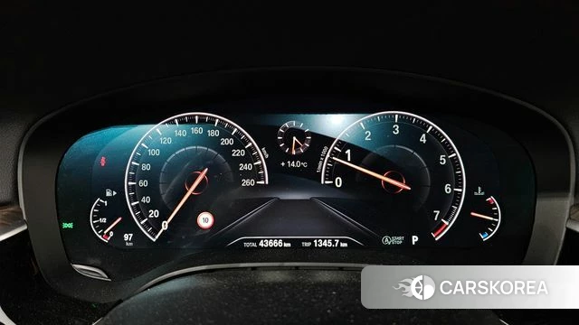 BMW 5 Series (G30) id 3795686 из Кореи 18