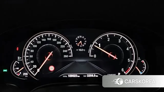 BMW 5 Series (G30) id 3351397 из Кореи 18