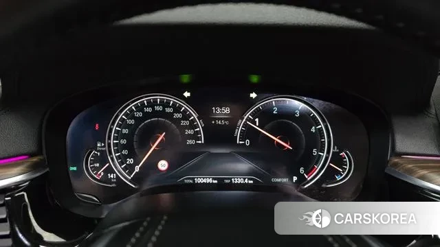 BMW 5 Series (G30) id 3396996 из Кореи 18