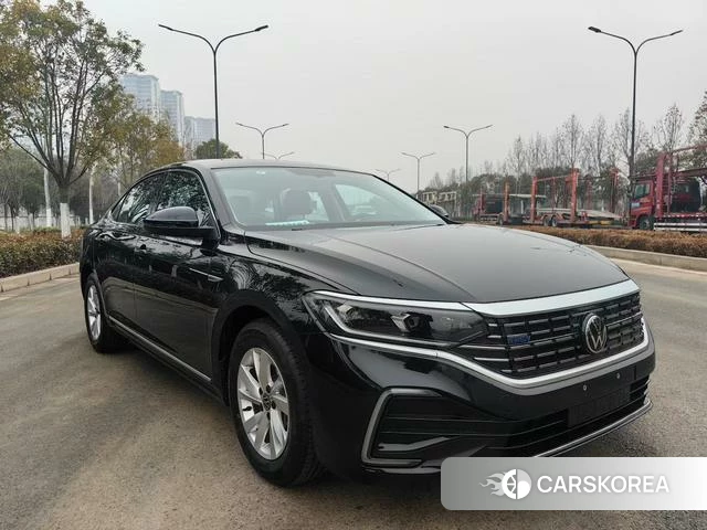 Volkswagen Passat PHEV id 4263876 из Китая 8