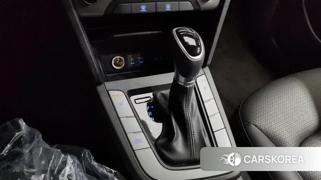 Hyundai Avante AD id 3761454 из Кореи 18