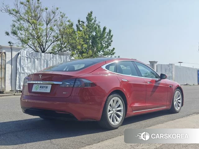 Tesla Model S id 4253114 из Китая 9