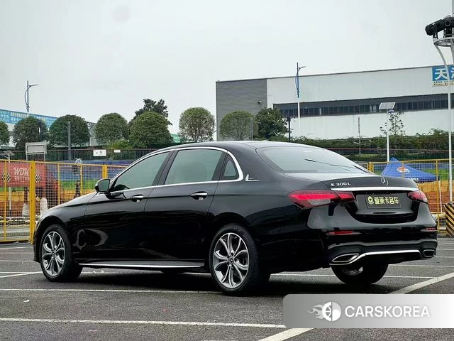 Mercedes-Benz E-class id 4297327 из Китая 12
