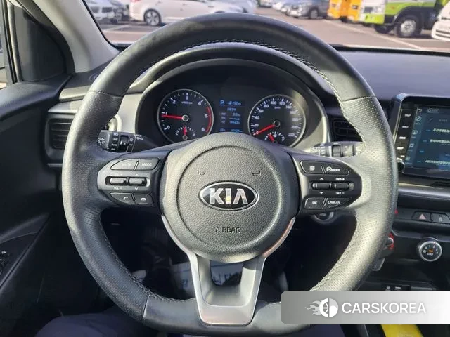 Kia Stonic id 2962035 из Кореи 18