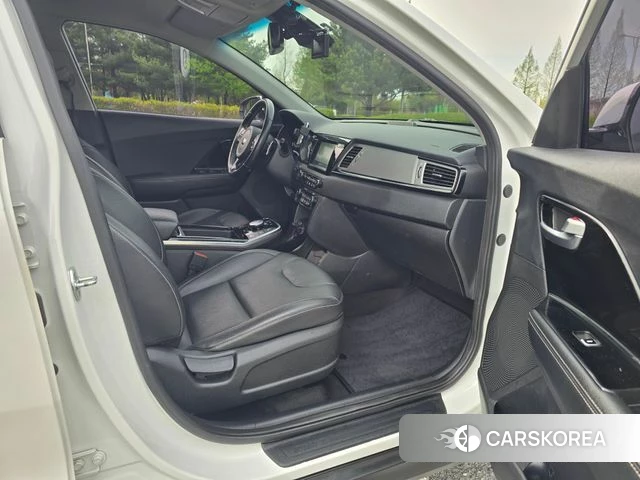 Kia Niro EV id 4392609 из Кореи 18