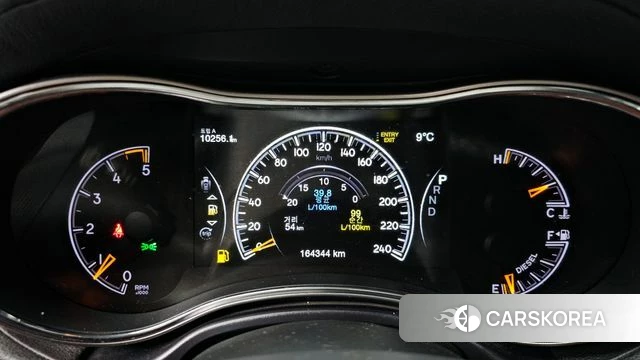 Jeep Grand Cherokee id 3917539 из Кореи 18