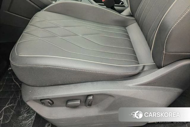 Volkswagen Tiguan L id 4335839 из Китая 22