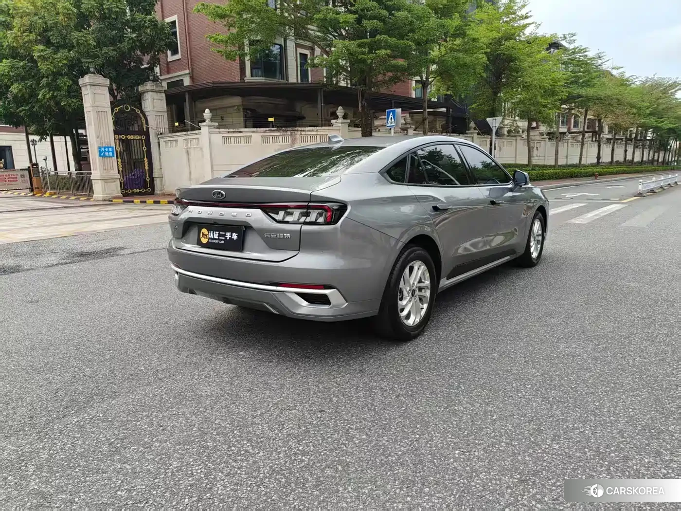 Ford Mondeo id 4547549 из Китая 8