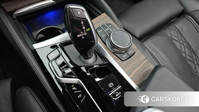 BMW 5 Series (G30) id 4739859 из Кореи 32
