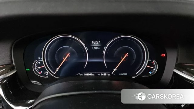 BMW 5 Series (G30) id 4390373 из Кореи 18