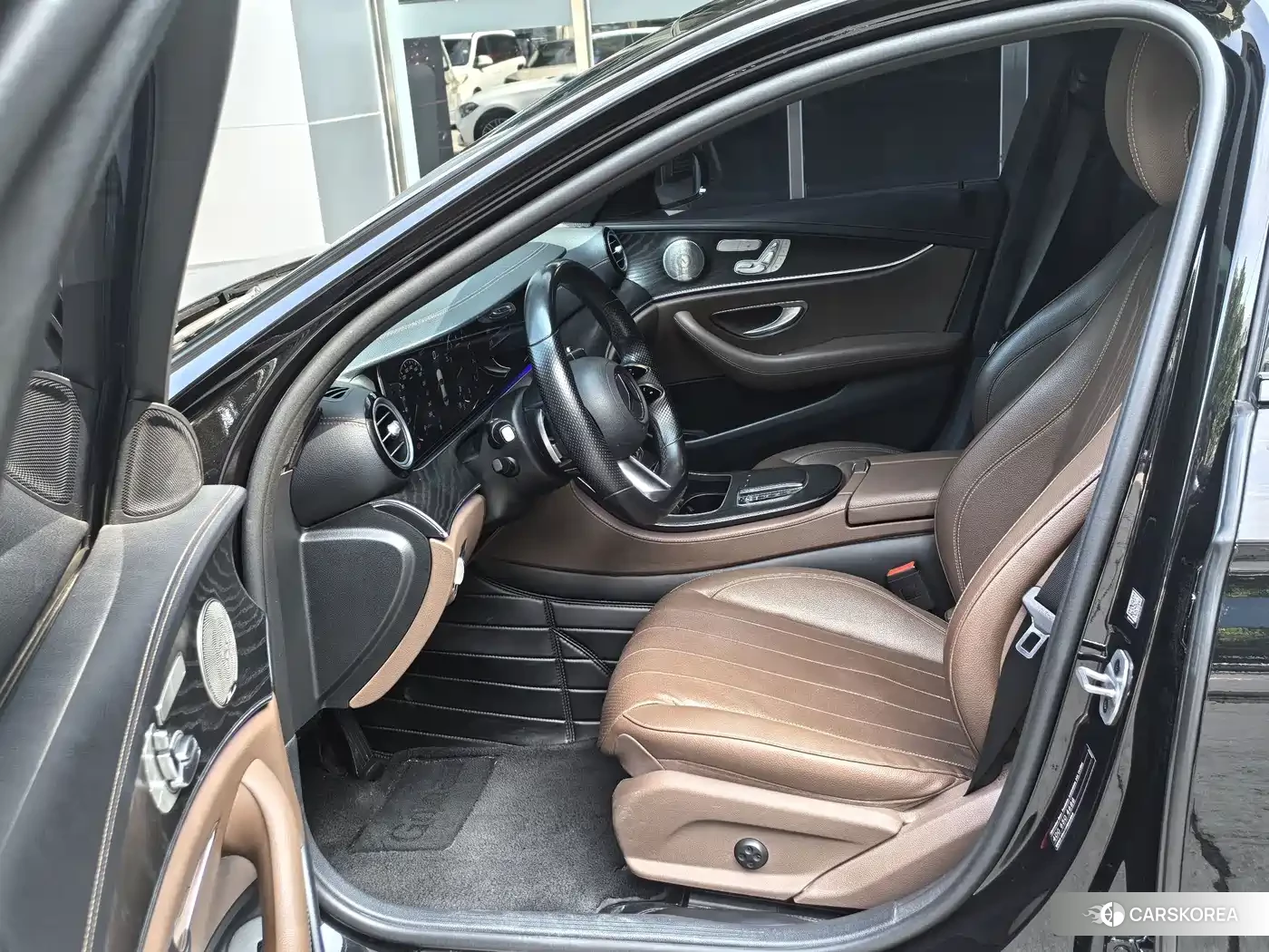 Mercedes-Benz E-Class id 4622303 из Китая 18