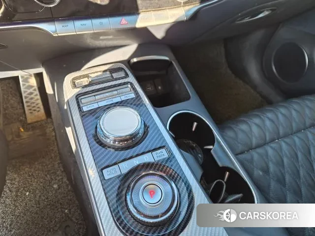 Genesis GV70 id 3577727 из Кореи 8