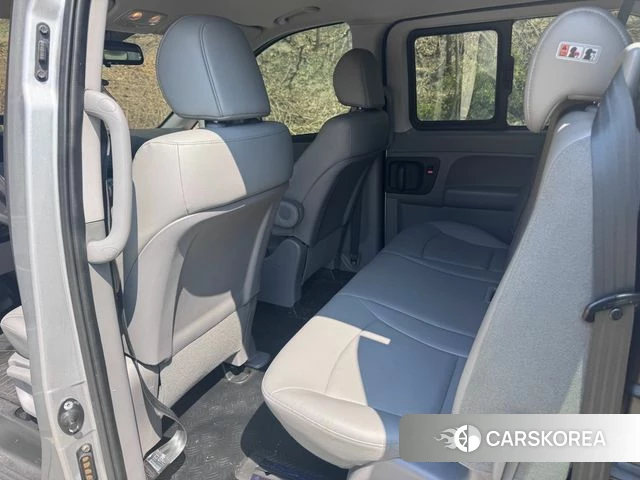 Hyundai The New Grand Starex id 4304392 из Кореи 12