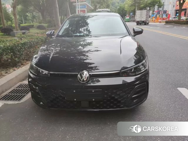 Volkswagen Passat id 4307552 из Китая 8