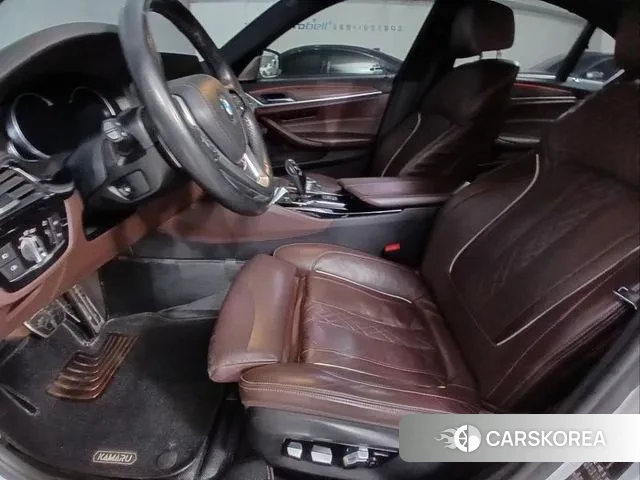 BMW 5 Series (G30) id 3692932 из Кореи 18