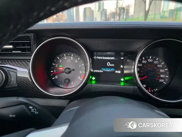 Ford Mustang id 3517159 из Кореи 18