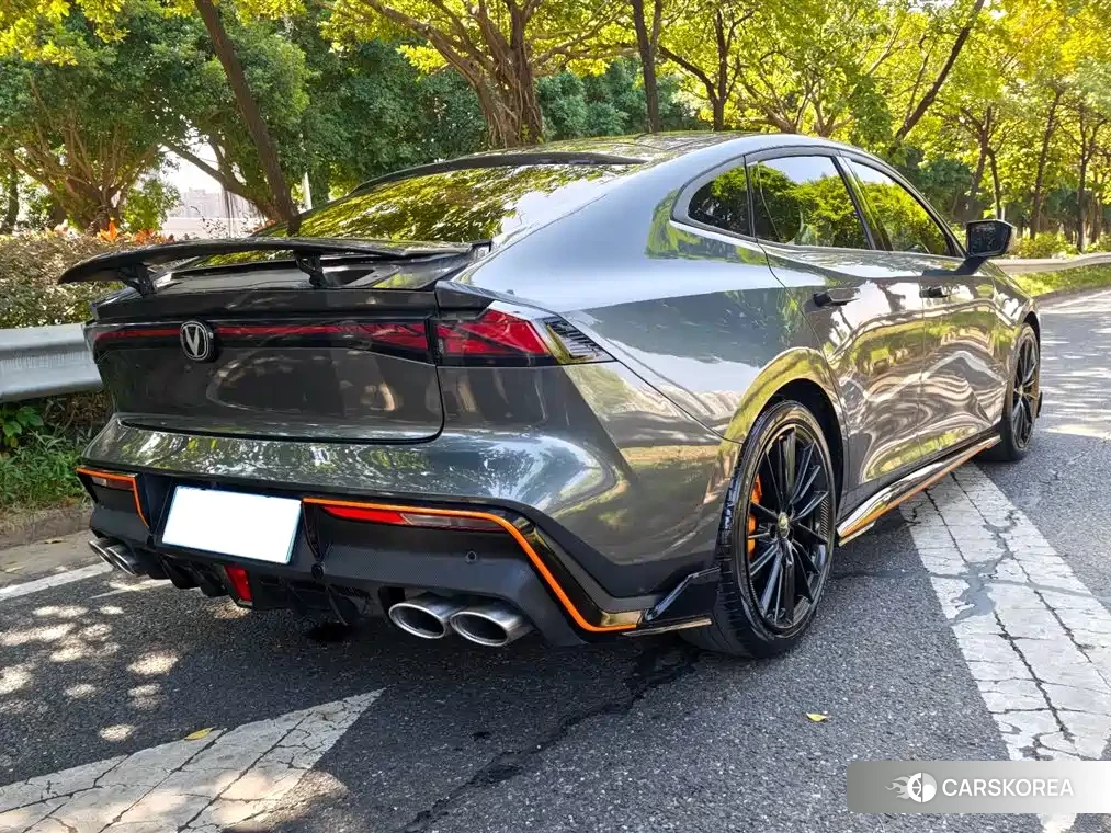 Chang'an Changan UNI-V id 4577644 из Китая 9