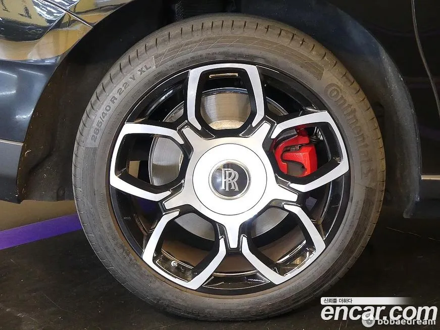 Rolls-Royce Cullinan id 2055847 из Кореи 18