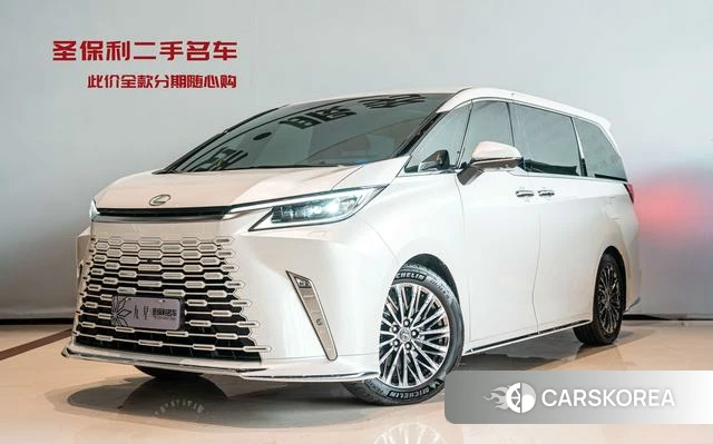 Lexus LM id 4264202 из Китая 20