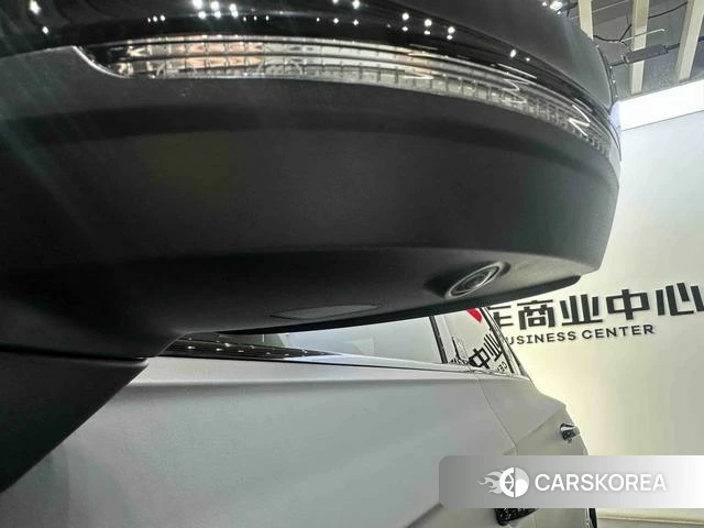 Volkswagen Touareg id 4301638 из Китая 23