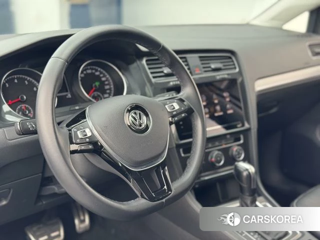 Volkswagen Golf id 4217356 из Китая 23