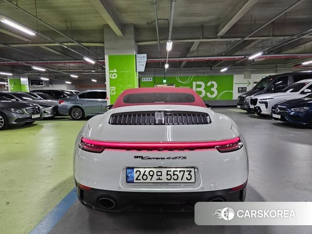 Porsche 911(992) id 4481355 из Кореи 18