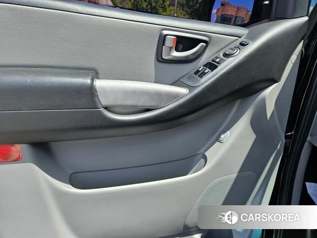 Hyundai The New Grand Starex id 4420592 из Кореи 18