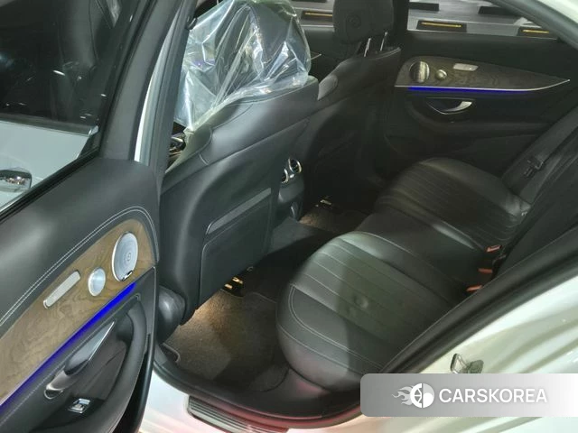 Mercedes-Benz E-Class W213 id 4610589 из Кореи 17
