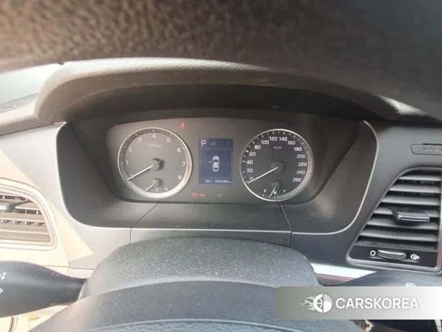 Hyundai Grandeur Hybrid (GN7) id 2905230 из Кореи 17