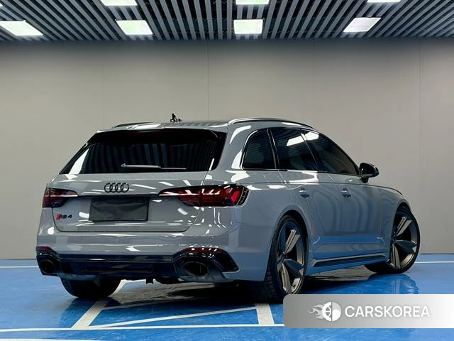Audi RS 4 id 4278880 из Китая 17