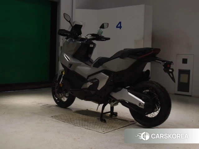 Honda X-ADV 750 id 4407033 из Японии 8