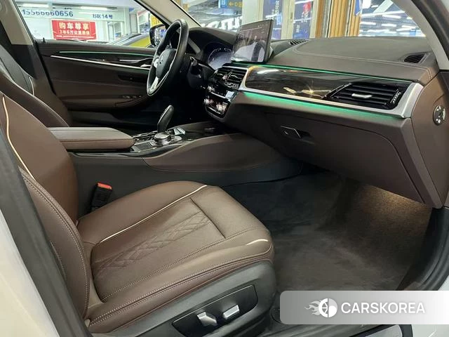 BMW 5 series id 4258749 из Китая 13