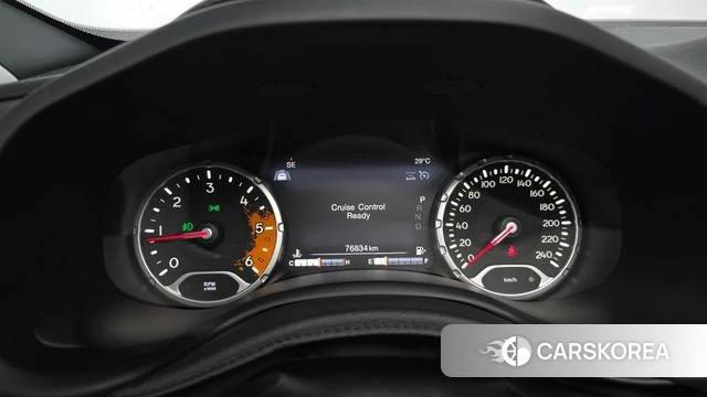 Jeep Renegade id 4694121 из Кореи 38