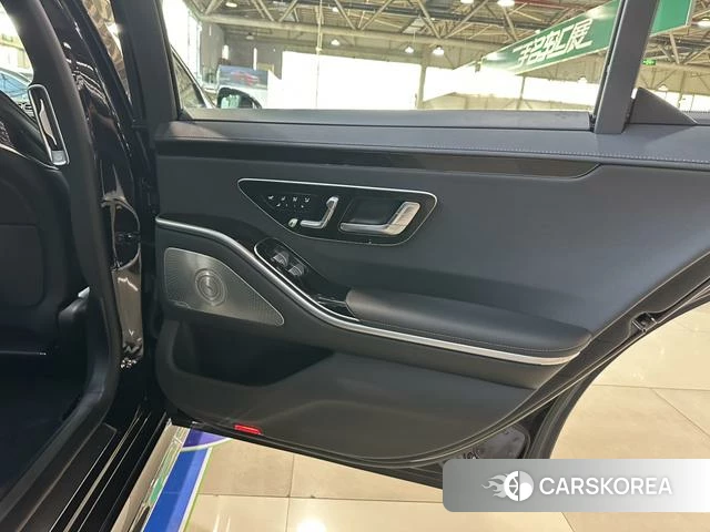 Mercedes-Benz S-class id 4366194 из Китая 17