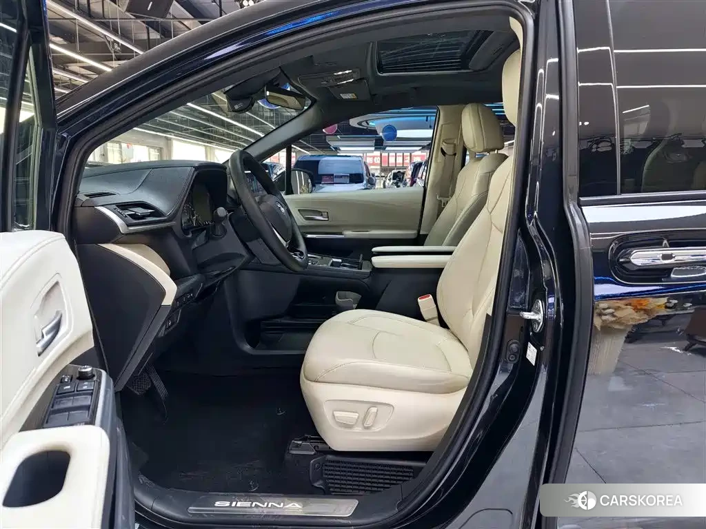Toyota Sienna id 4546375 из Китая 35