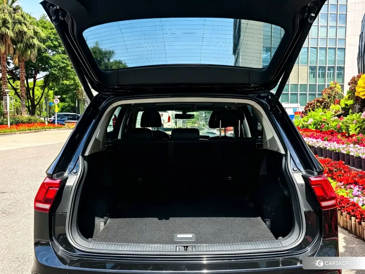 Volkswagen Tiguan L id 4576477 из Китая 15