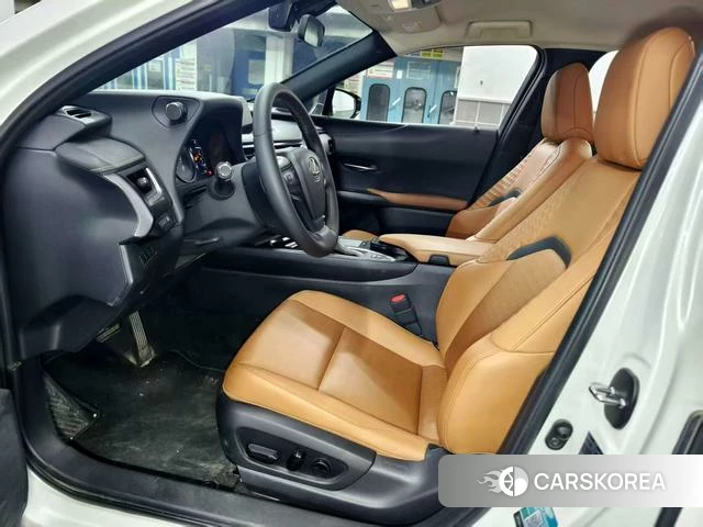 Lexus UX id 4227910 из Китая 21