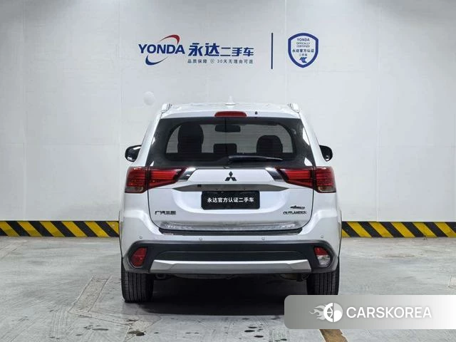 Mitsubishi  Outlander id 4238120 из Китая 13