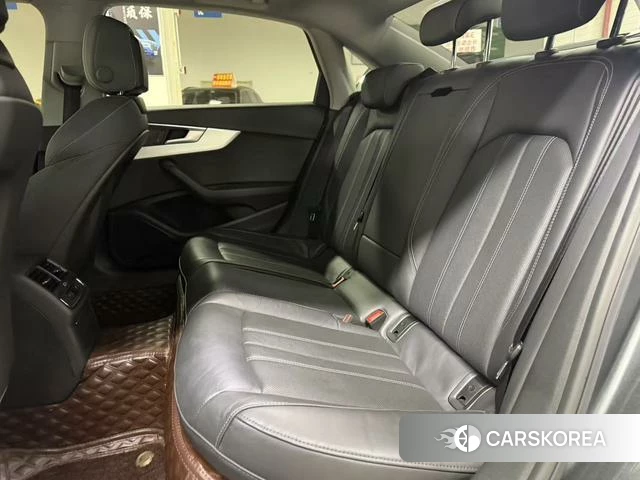 Audi A4L id 4259023 из Китая 10