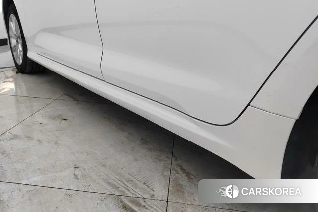 Toyota Corolla id 4205657 из Китая 15