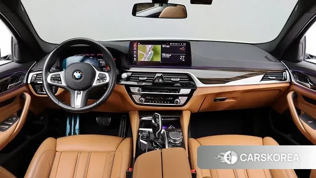 BMW 5 Series (G30) id 3422162 из Кореи 17