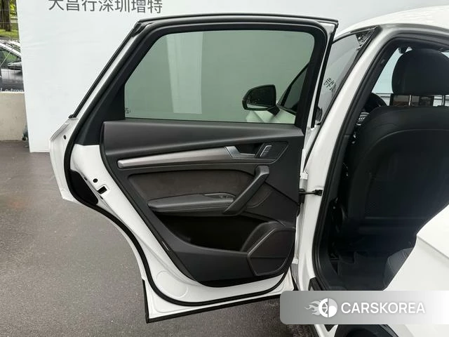 Audi Q5L Sportback id 4349027 из Китая 24