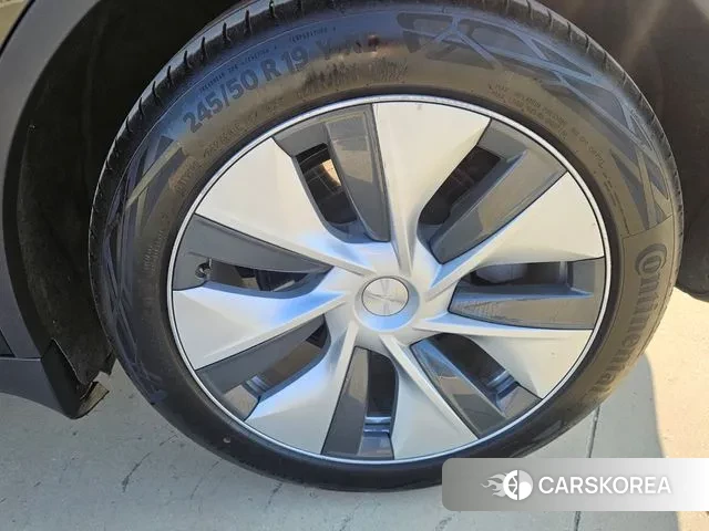 Tesla Model Y id 3645182 из Кореи 18