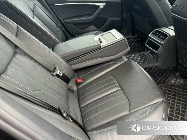 Audi A6L id 4297350 из Китая 8