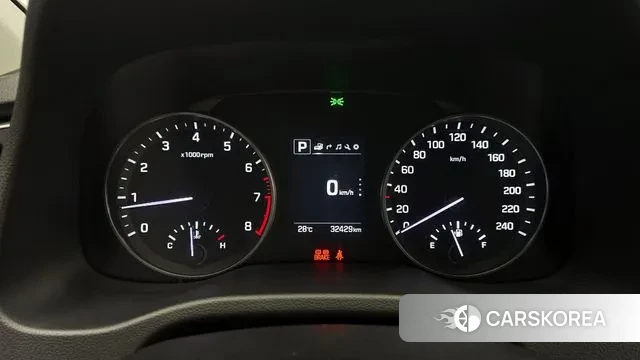 Hyundai Avante AD id 2966573 из Кореи 18